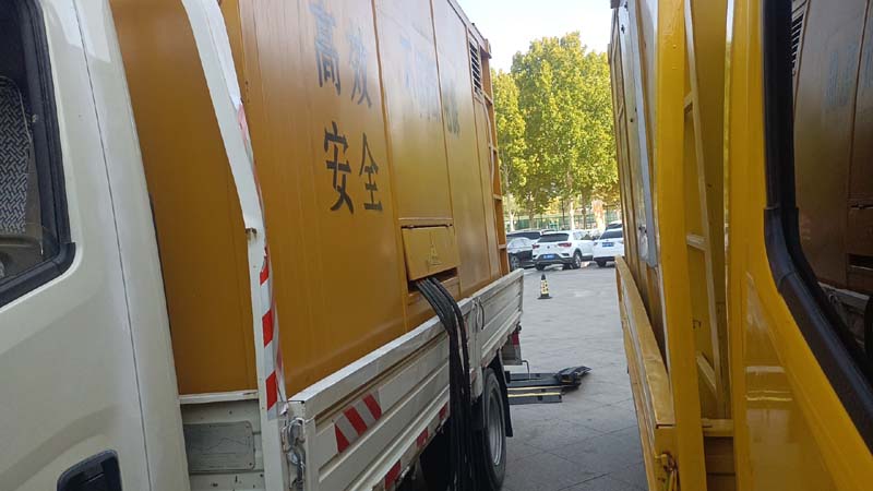 太仆寺如何判断柴油发电机组和UPS电源的切换时间是否符合要求？